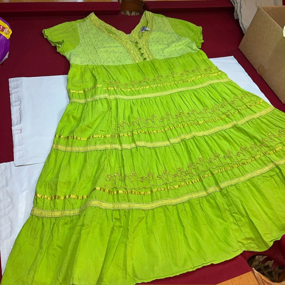 Signature lime Green Cotton Gauzy Festival Dress, size 1X Crocheted embroidery